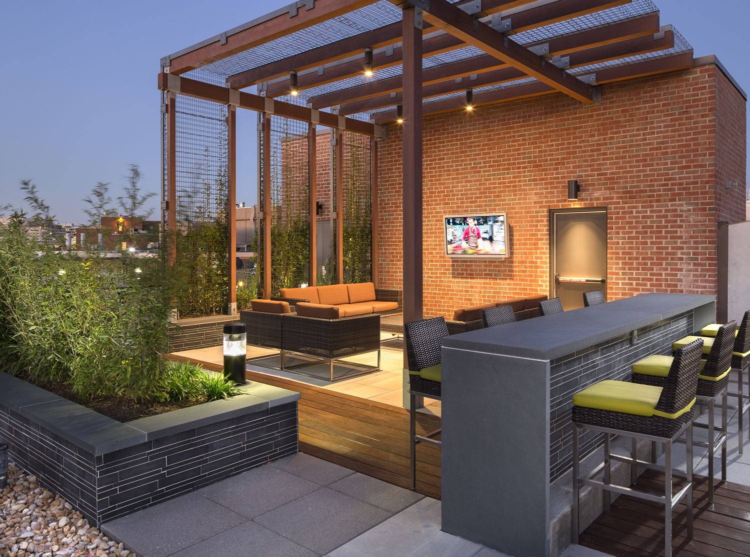 Exteriors Image -5c82664735c0e